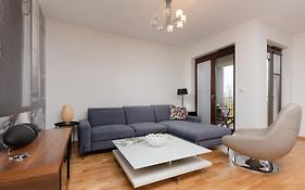 Warsaw Śródmieście Apartment with balcony&parking by Renters